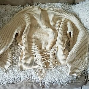 Sweater with waist-tie